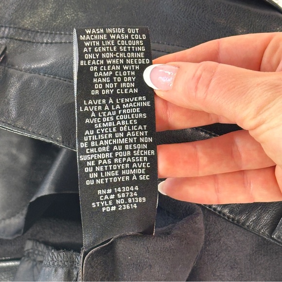 7 For All Mankind Coated Faux Leather Pants Black Size M - Picture 4 of 11